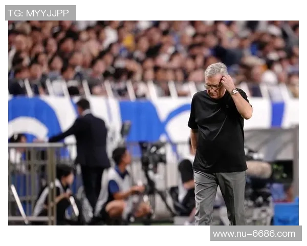 国足球星怒斥国足教练不适合带队引发球迷热议